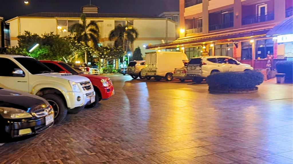 فندق رايونج لانا رايونغ المظهر الخارجي الصورة